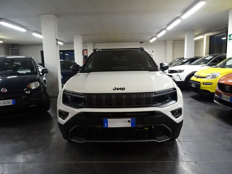Jeep Avenger nuova a Lucca (9)