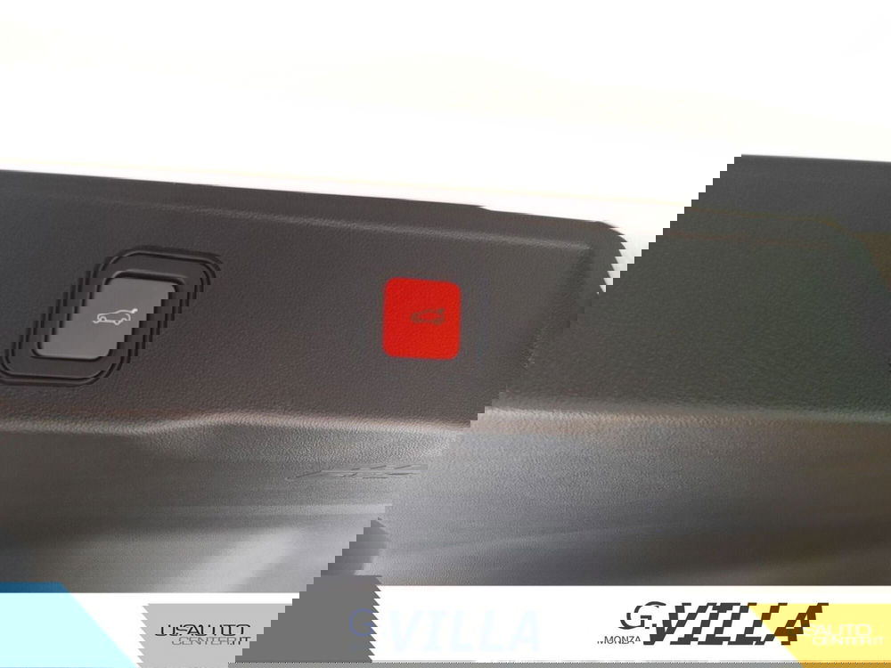 Jeep Avenger nuova a Monza e Brianza (10)