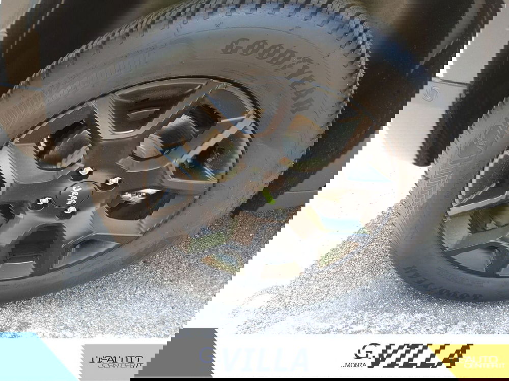 Jeep Avenger nuova a Monza e Brianza (7)