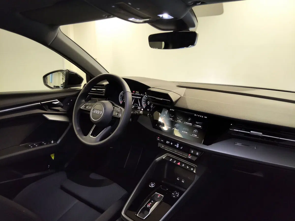 Audi A3 Sportback nuova a Modena (8)