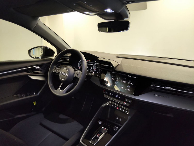 Audi A3 Sportback nuova a Modena (8)