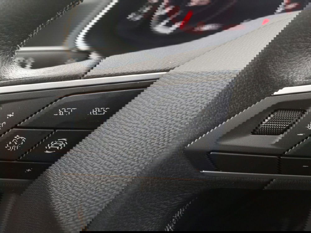 SEAT Arona usata a Bari (13)