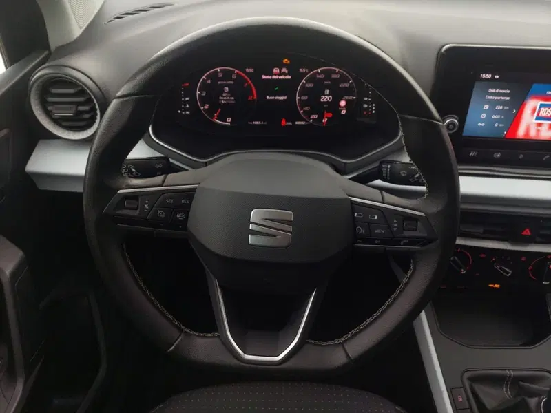 SEAT Arona usata a Bari (8)