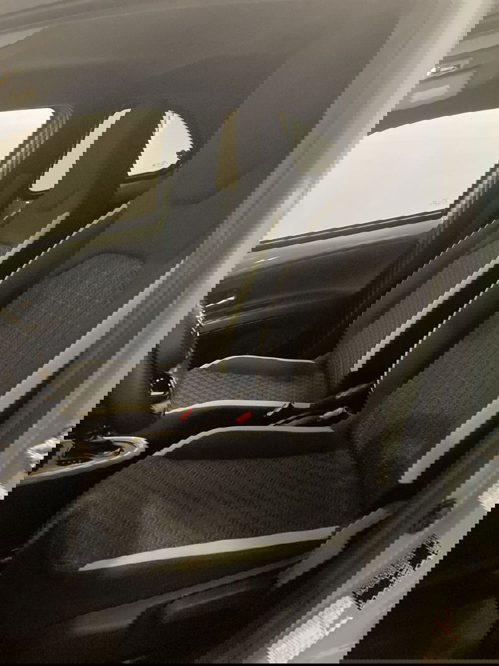 Toyota Aygo X usata a Barletta-Andria-Trani (8)