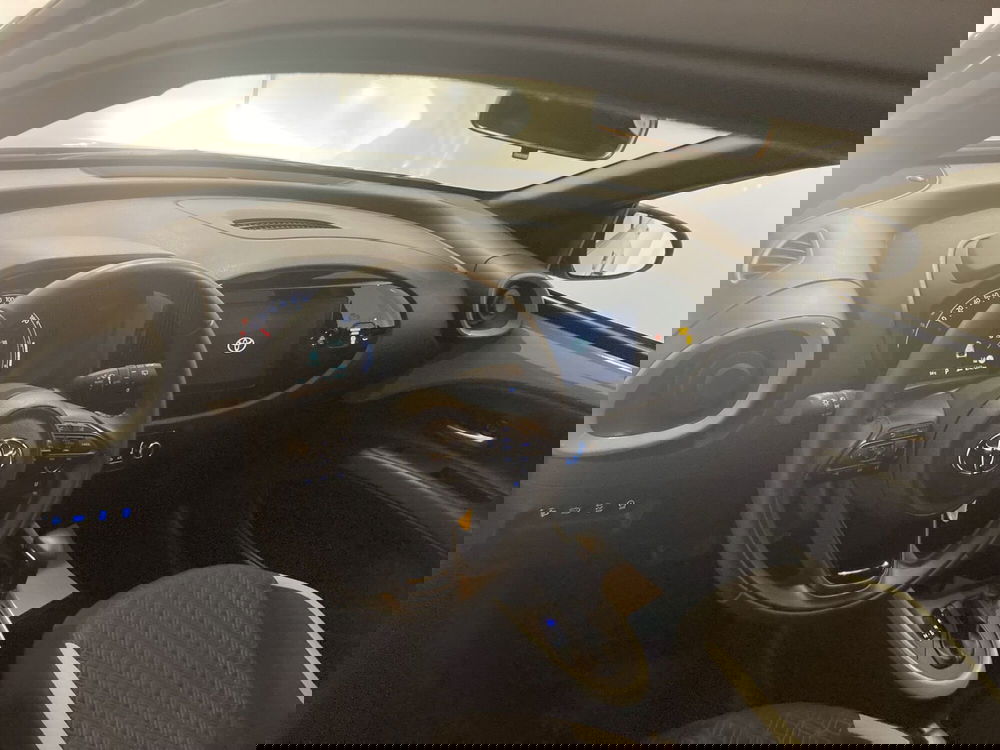 Toyota Aygo X usata a Barletta-Andria-Trani (9)