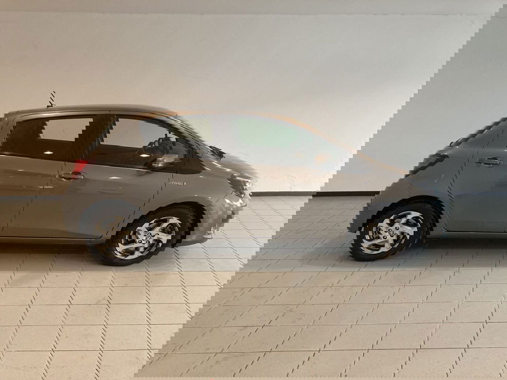 Toyota Yaris usata a Barletta-Andria-Trani (4)