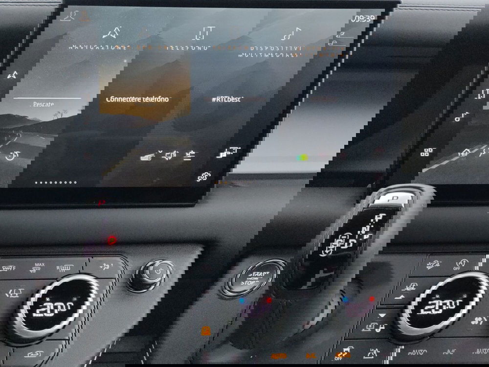 Land Rover Defender usata a Lecco (15)