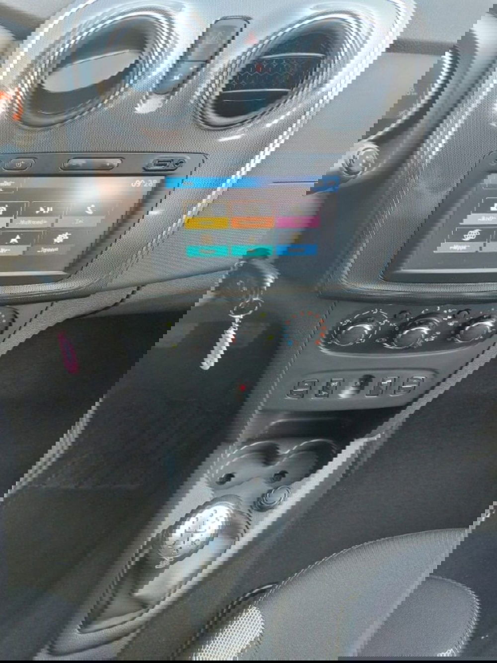 Dacia Sandero usata a Modena (11)