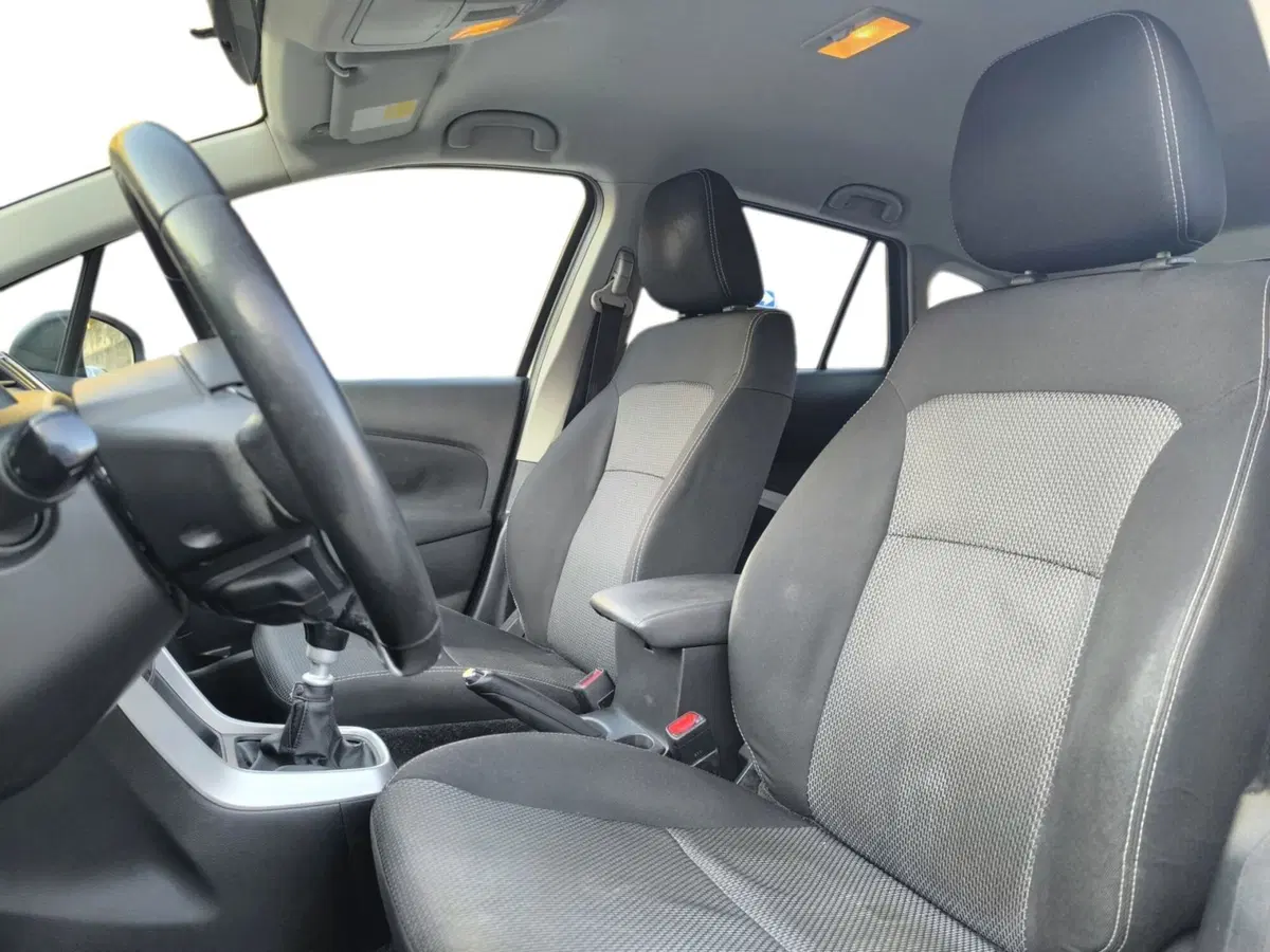 Suzuki S-Cross usata a Udine (8)