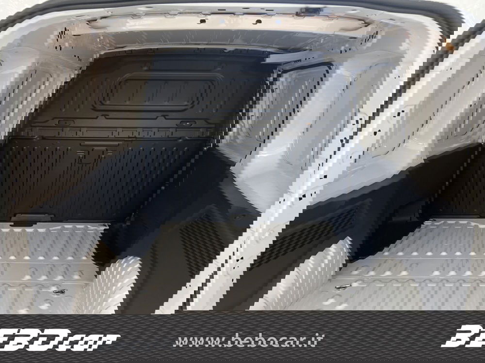 Fiat Doblò Furgone nuova a Torino (11)