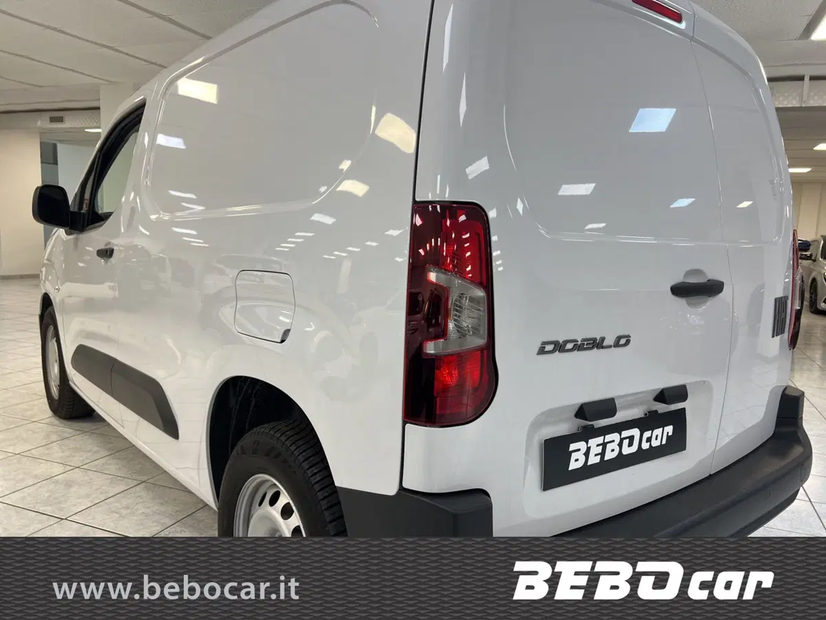 Fiat Doblò Furgone nuova a Torino (16)