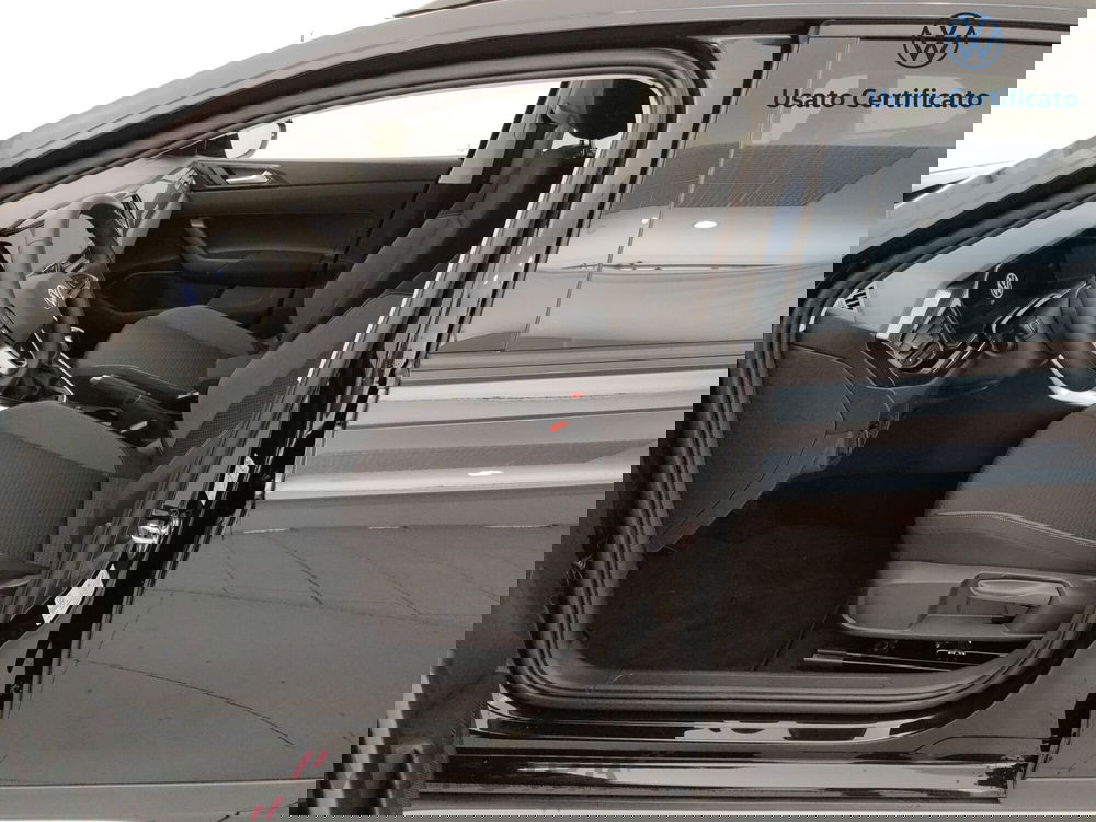 Volkswagen Taigo nuova a Varese (11)