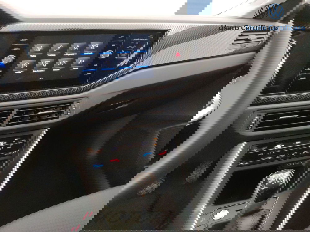 Volkswagen Taigo nuova a Varese (14)