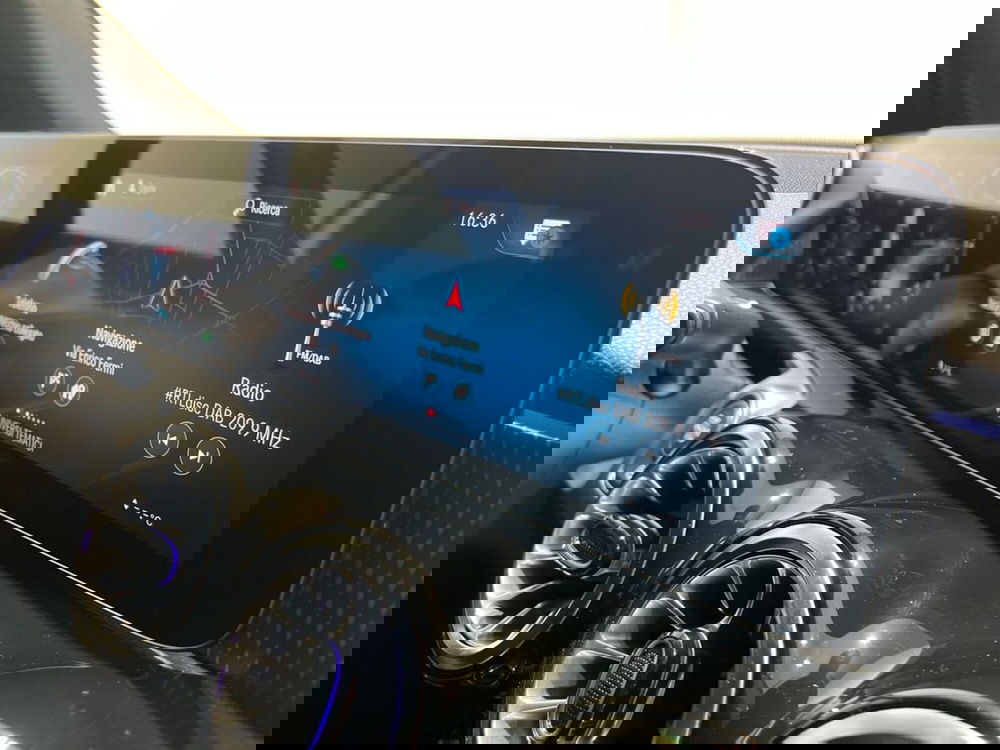 Mercedes-Benz GLB usata a Napoli (12)