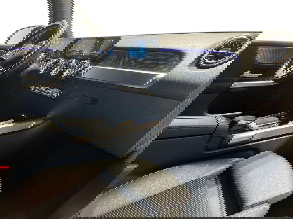 Mercedes-Benz GLB usata a Napoli (15)