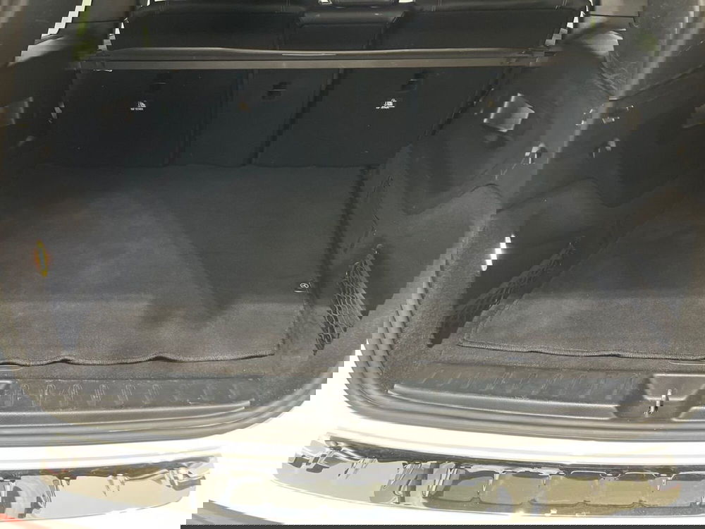 Mercedes-Benz GLB usata a Napoli (8)