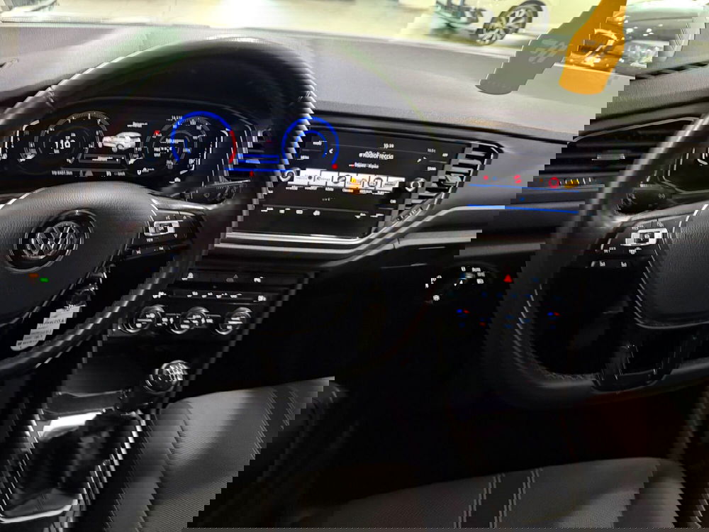 Volkswagen T-Roc usata a Genova (10)