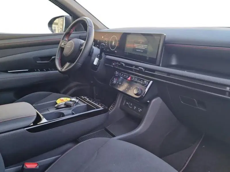 Hyundai Tucson nuova a Salerno (13)
