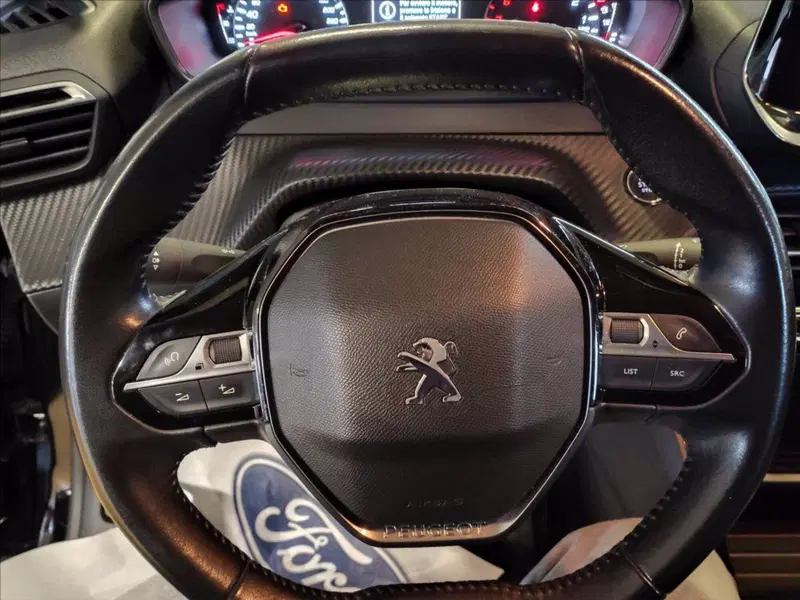 Peugeot 208 usata a Milano (8)