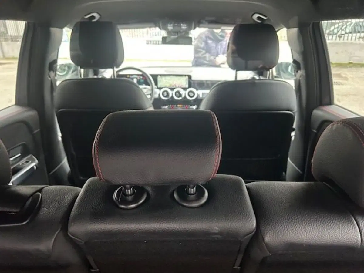 Mercedes-Benz GLB usata a Potenza (14)