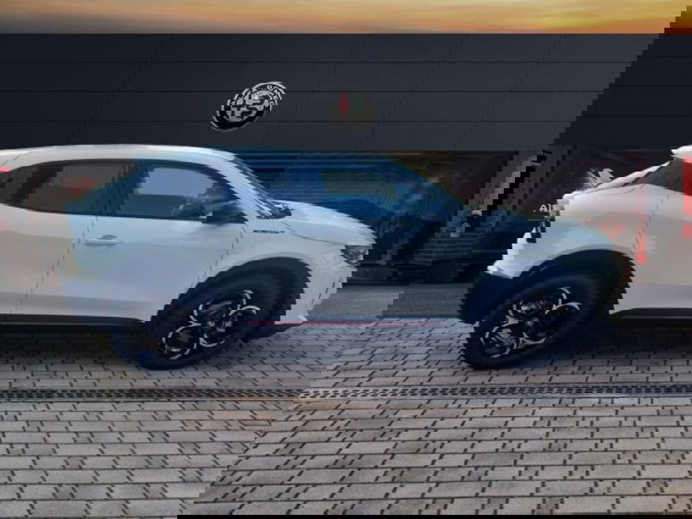 Alfa Romeo Junior nuova a Monza e Brianza (4)