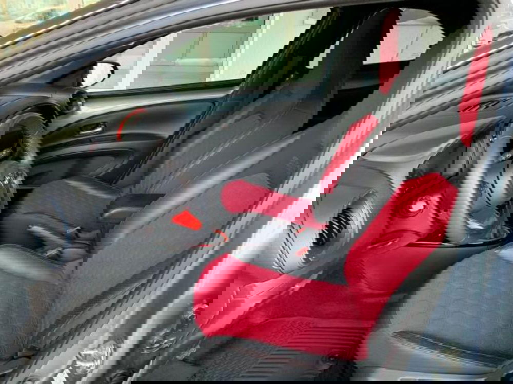 Toyota Aygo X usata a Trieste (12)