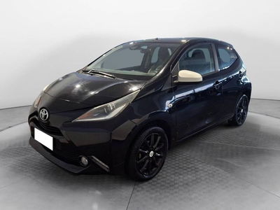 Toyota Aygo 1.0 VVT-i 69 CV 5 porte x-cool del 2017 usata a Torino