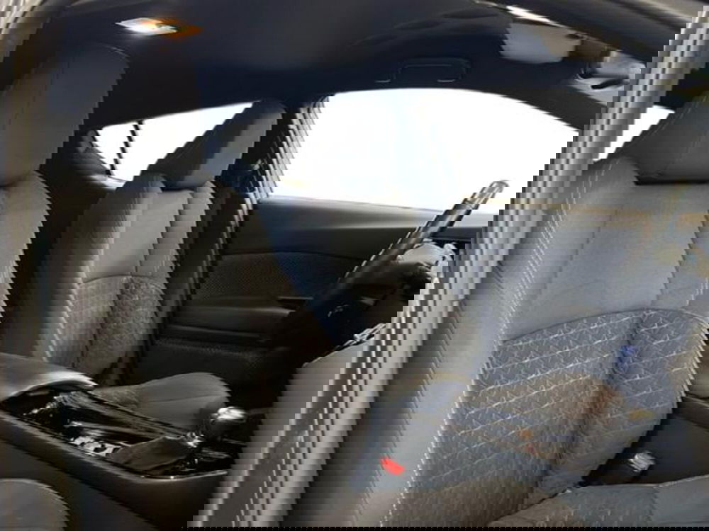 Toyota Toyota C-HR usata a Vercelli (7)