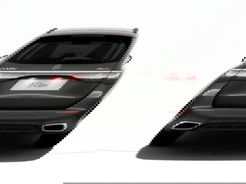 Mercedes-Benz Classe E Station Wagon nuova a Verona (4)