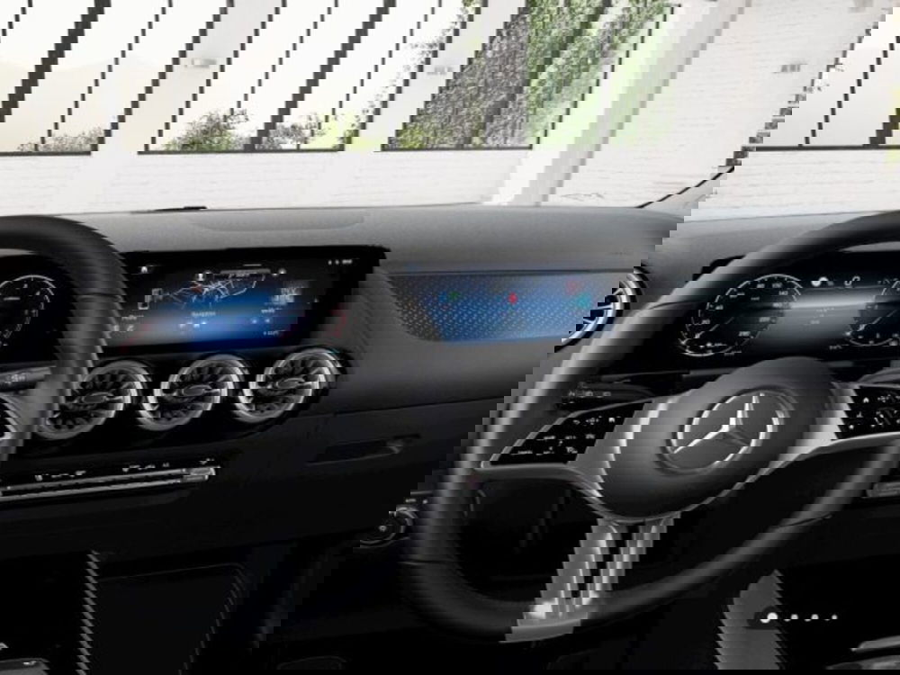 Mercedes-Benz GLA SUV nuova a Verona (5)