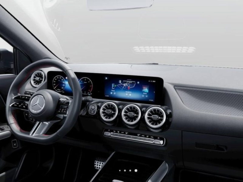 Mercedes-Benz GLA SUV nuova a Verona (5)
