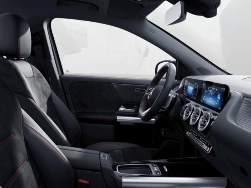 Mercedes-Benz GLA SUV nuova a Verona (7)