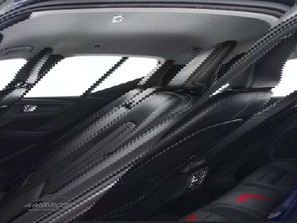 Volvo XC40 usata a Perugia (10)