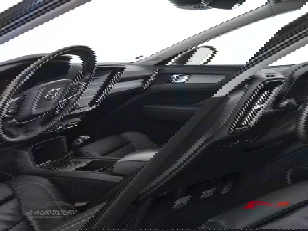 Volvo XC40 usata a Perugia (8)