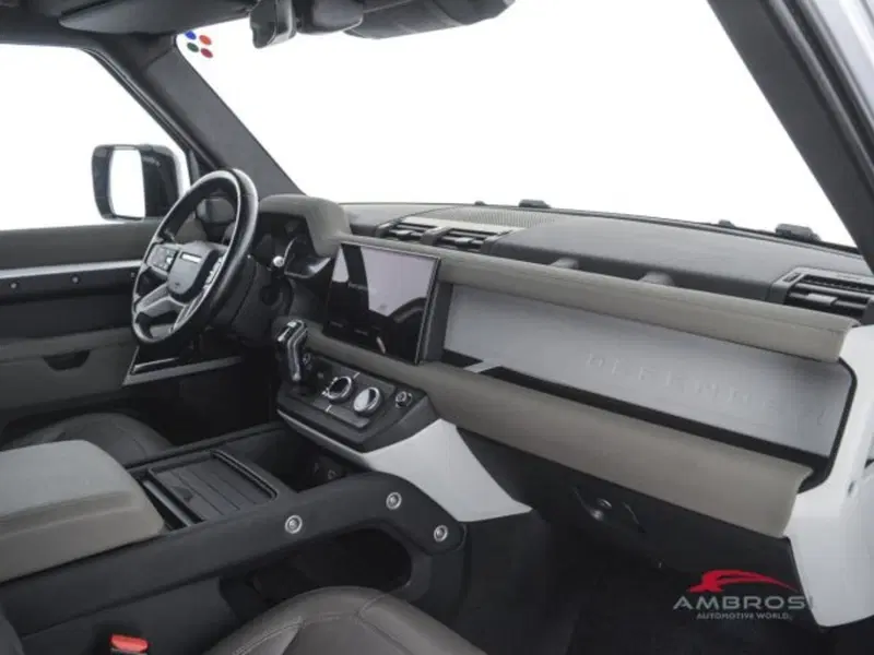 Land Rover Defender usata a Perugia (12)