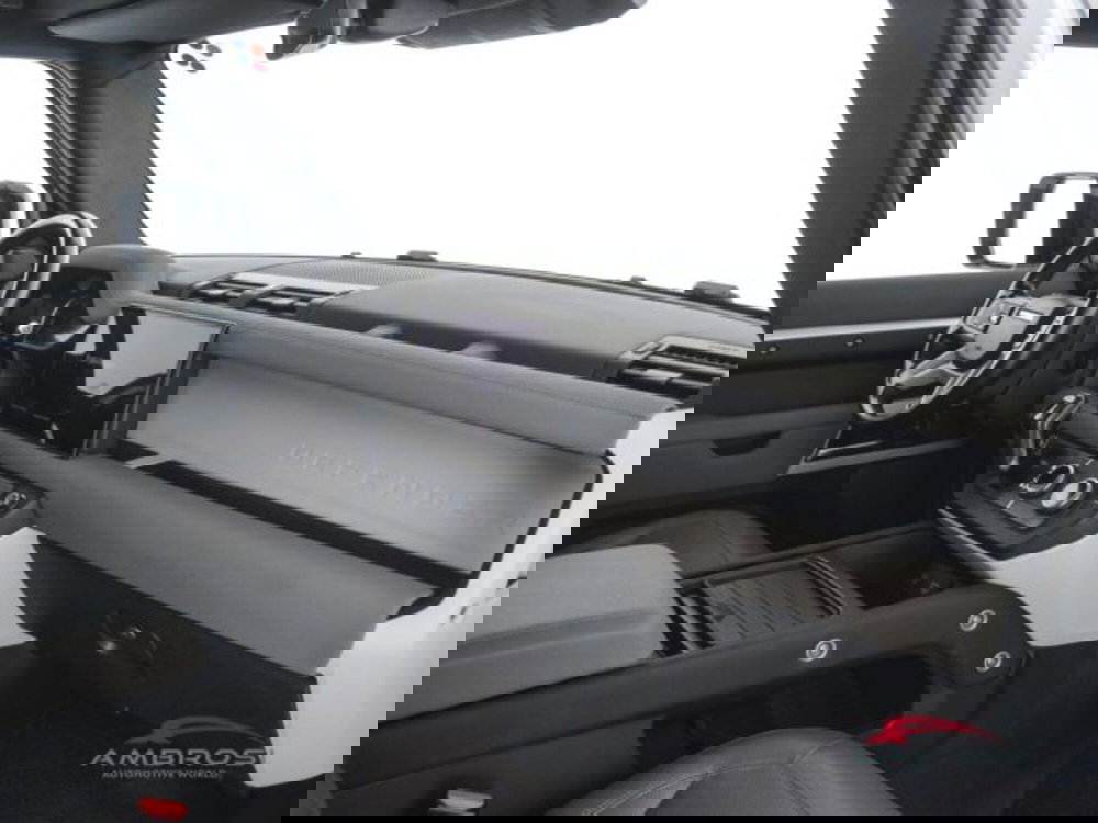 Land Rover Defender usata a Perugia (12)