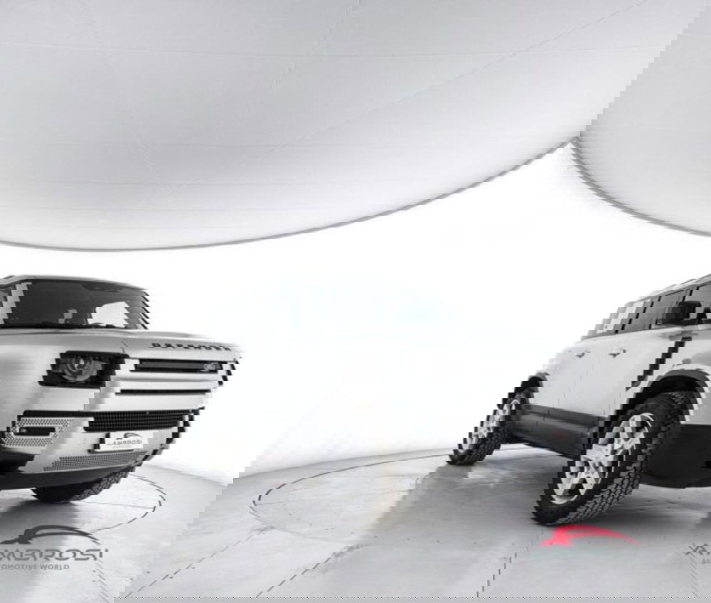 Land Rover Defender usata a Perugia (2)