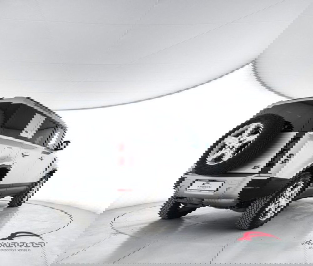 Land Rover Defender usata a Perugia (3)