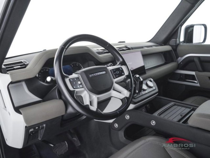 Land Rover Defender usata a Perugia (8)