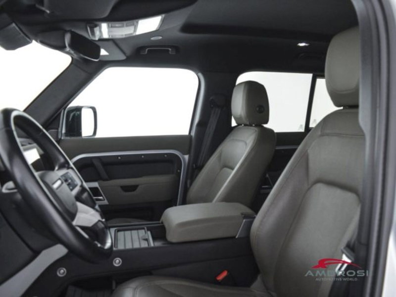 Land Rover Defender usata a Perugia (9)