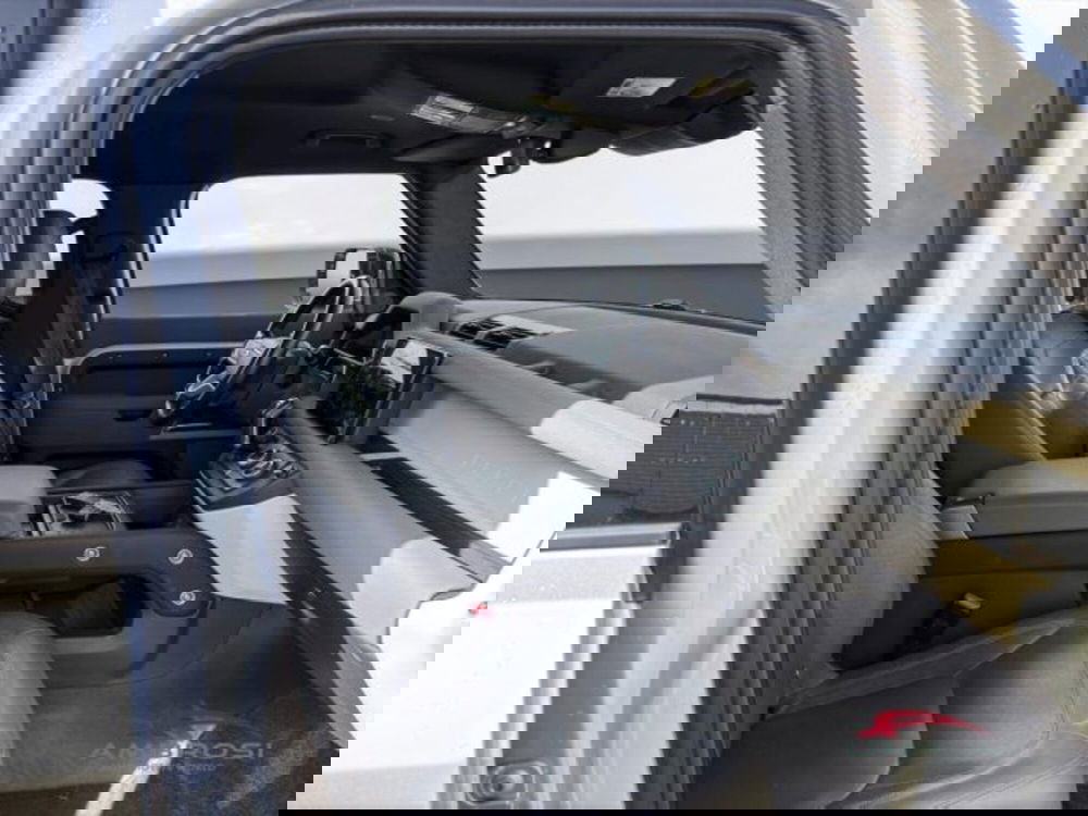 Land Rover Defender usata a Perugia (12)