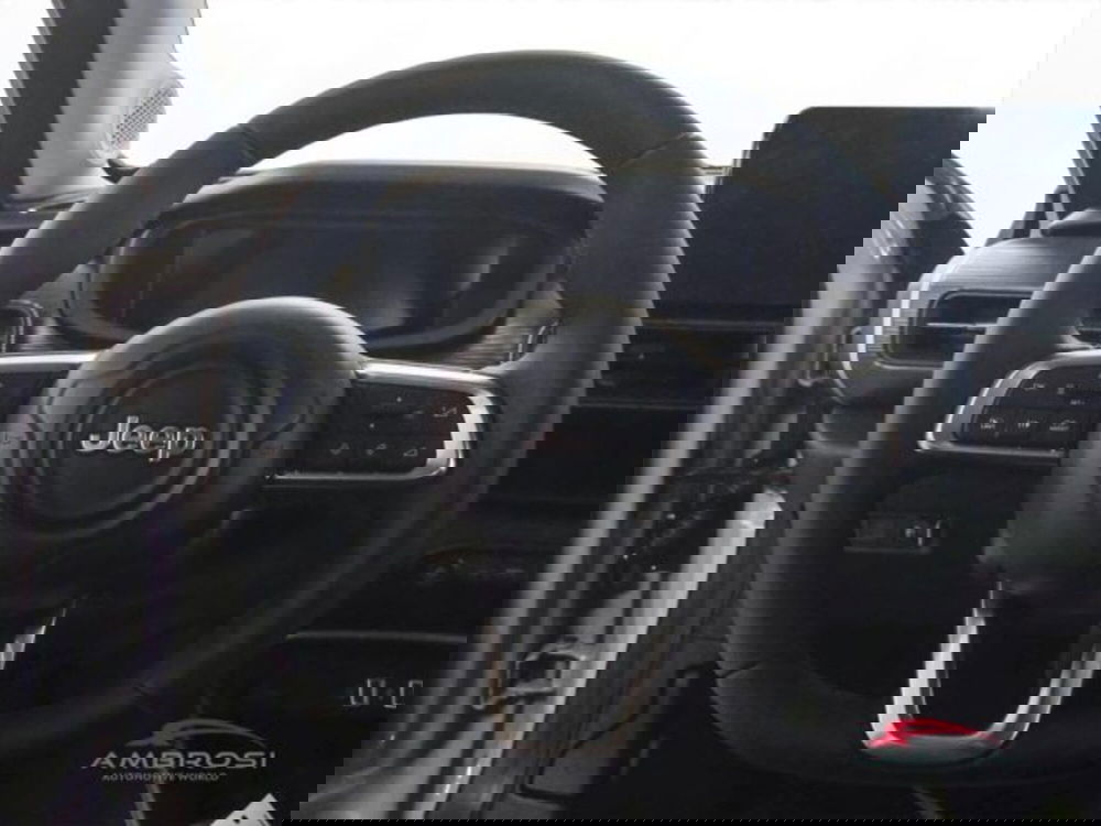 Jeep Avenger nuova a Perugia (14)