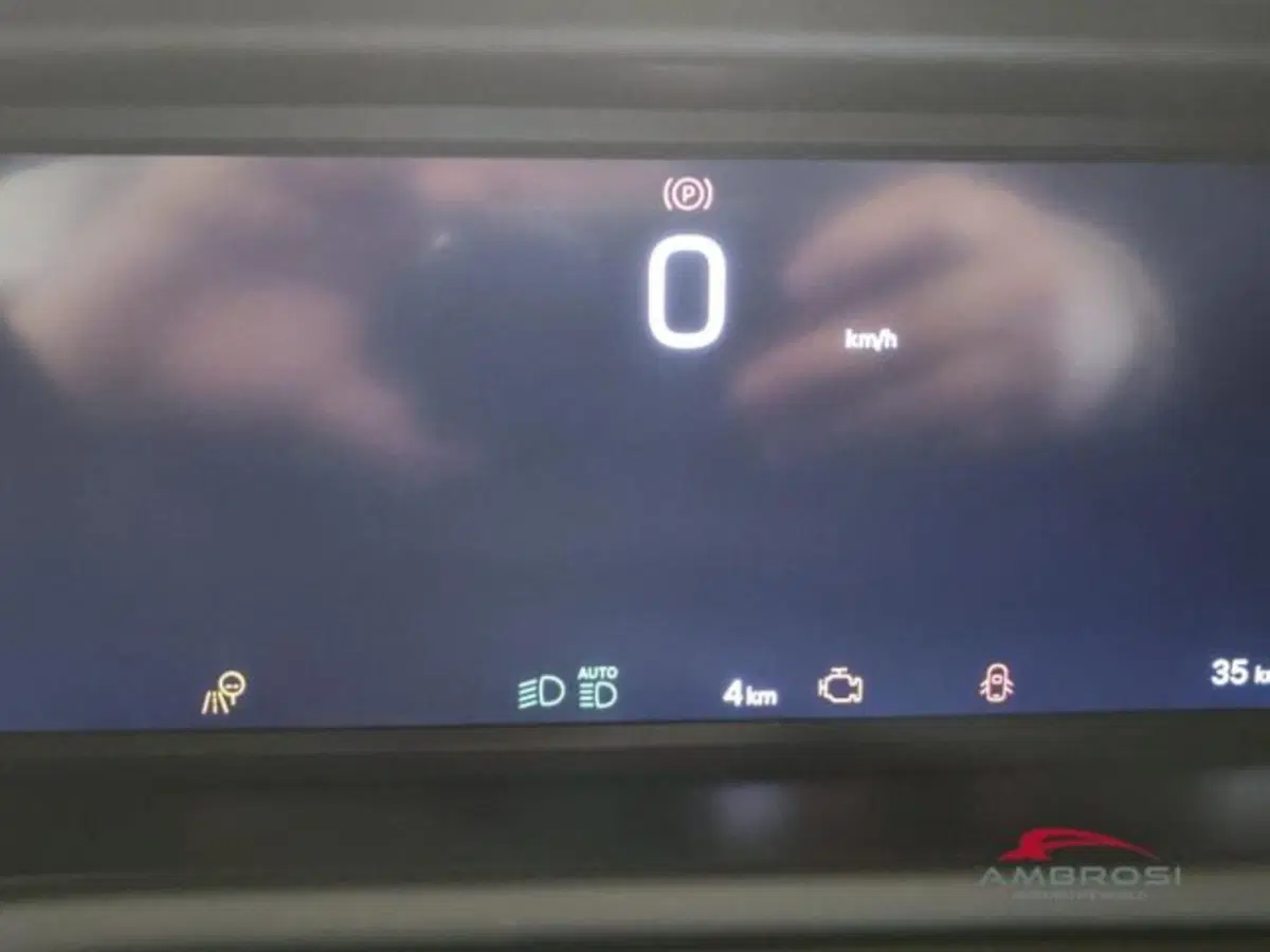 Jeep Avenger nuova a Perugia (13)