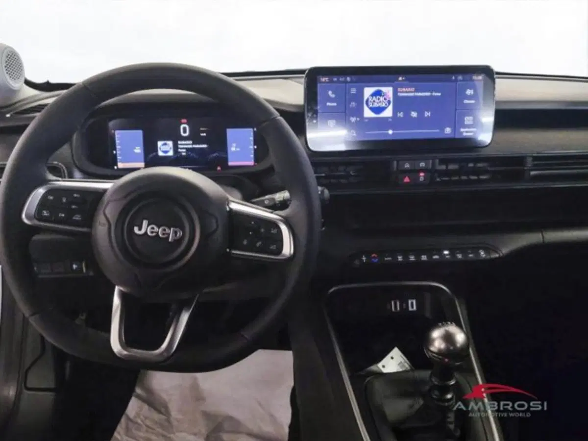 Jeep Avenger nuova a Perugia (15)