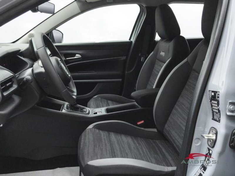 Jeep Avenger nuova a Perugia (10)