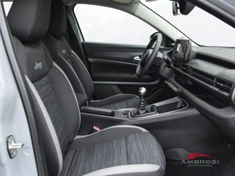 Jeep Avenger nuova a Perugia (12)