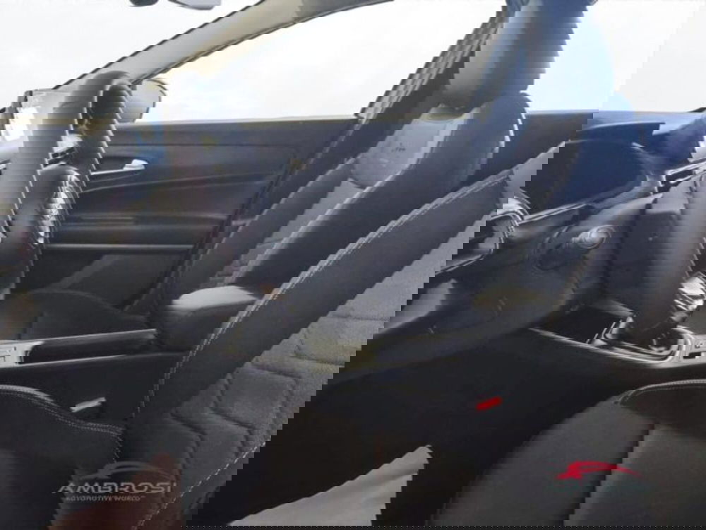 Jeep Avenger nuova a Perugia (10)