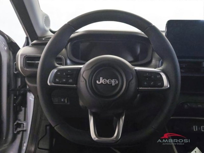 Jeep Avenger nuova a Perugia (14)