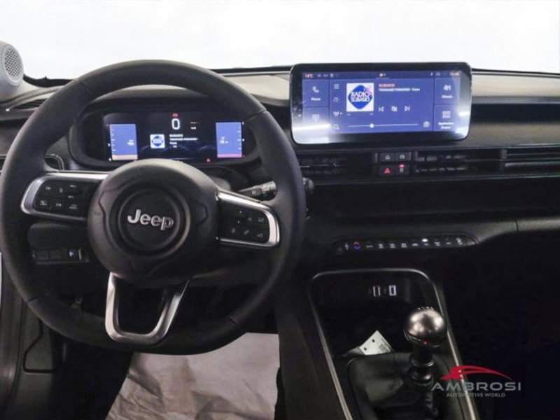 Jeep Avenger nuova a Perugia (15)