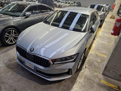 Skoda Superb 2.0 tdi Selection 150cv dsg del 2025 usata a Belpasso
